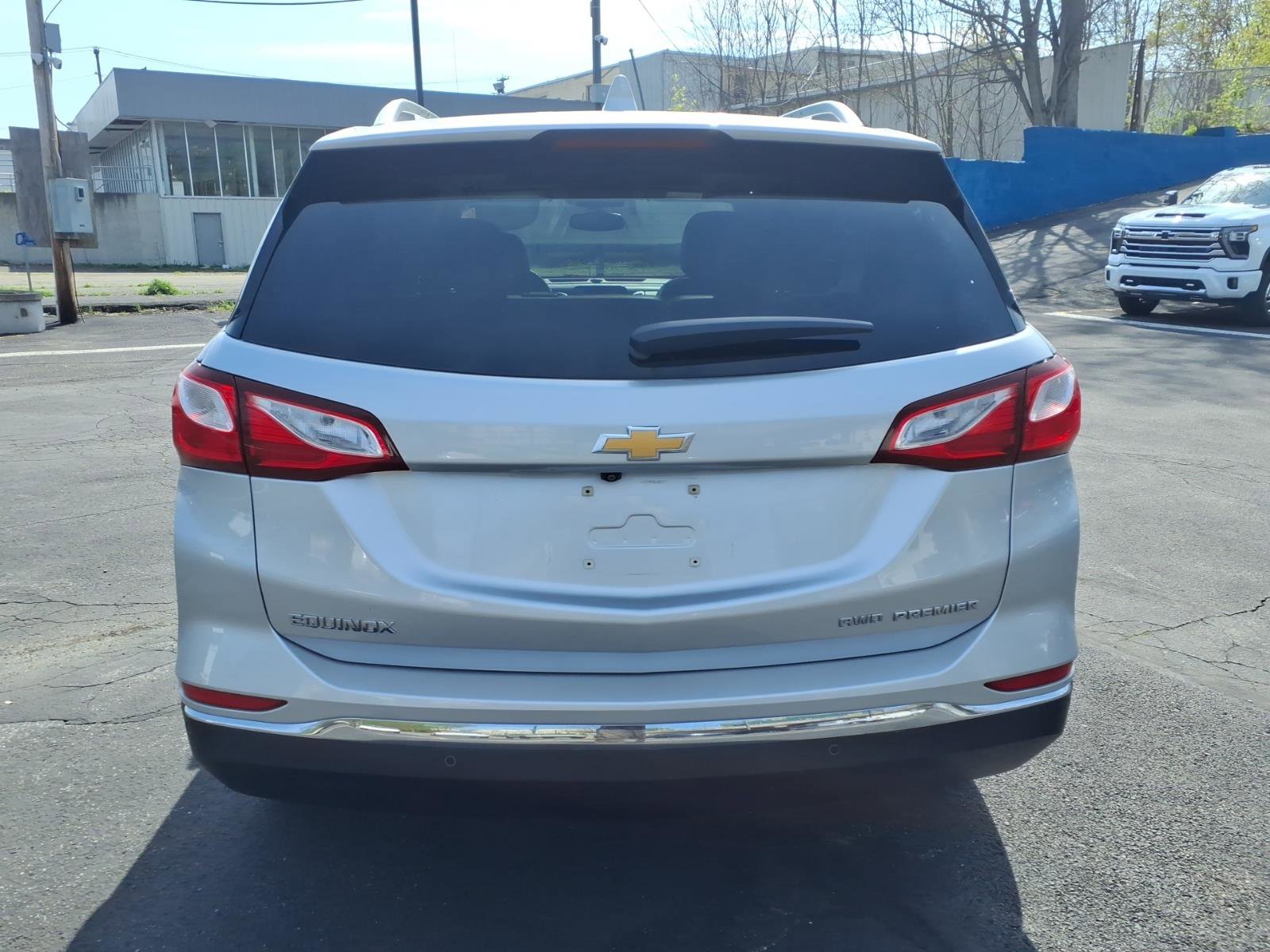 Used 2021 Chevrolet Equinox Premier AWD/4WD image 4
