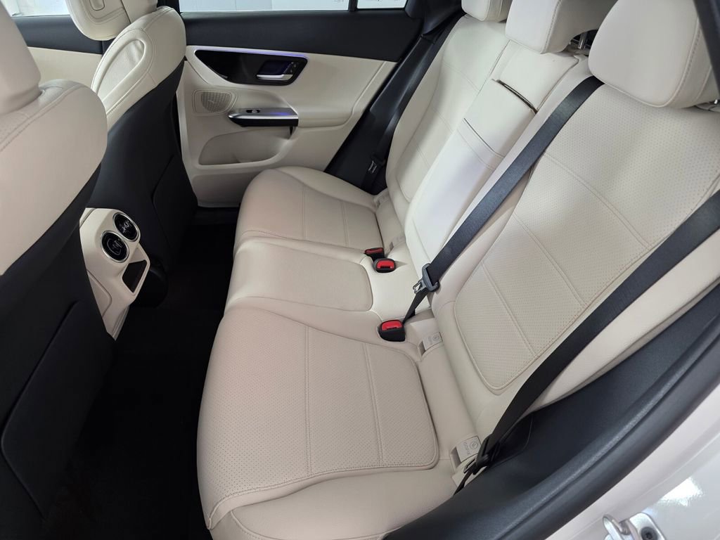 New 2026 Mercedes-Benz GLC 300 4MATIC image 11