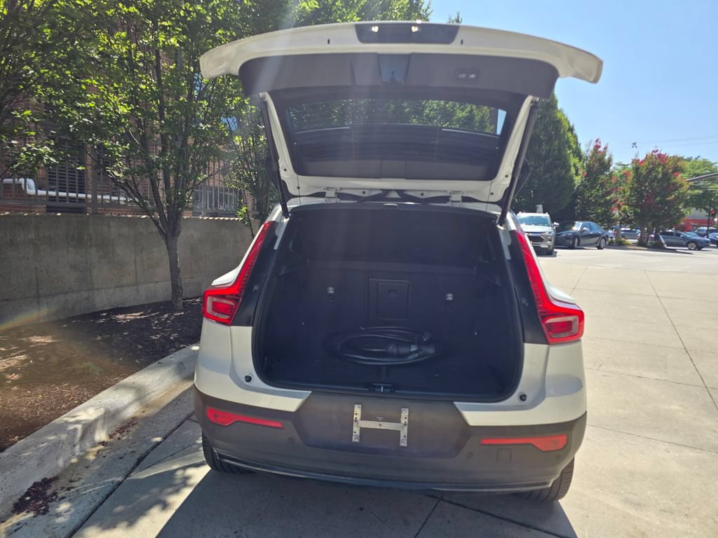 Certified 2023 Volvo XC40 Recharge Ultimate AWD/4WD image 5