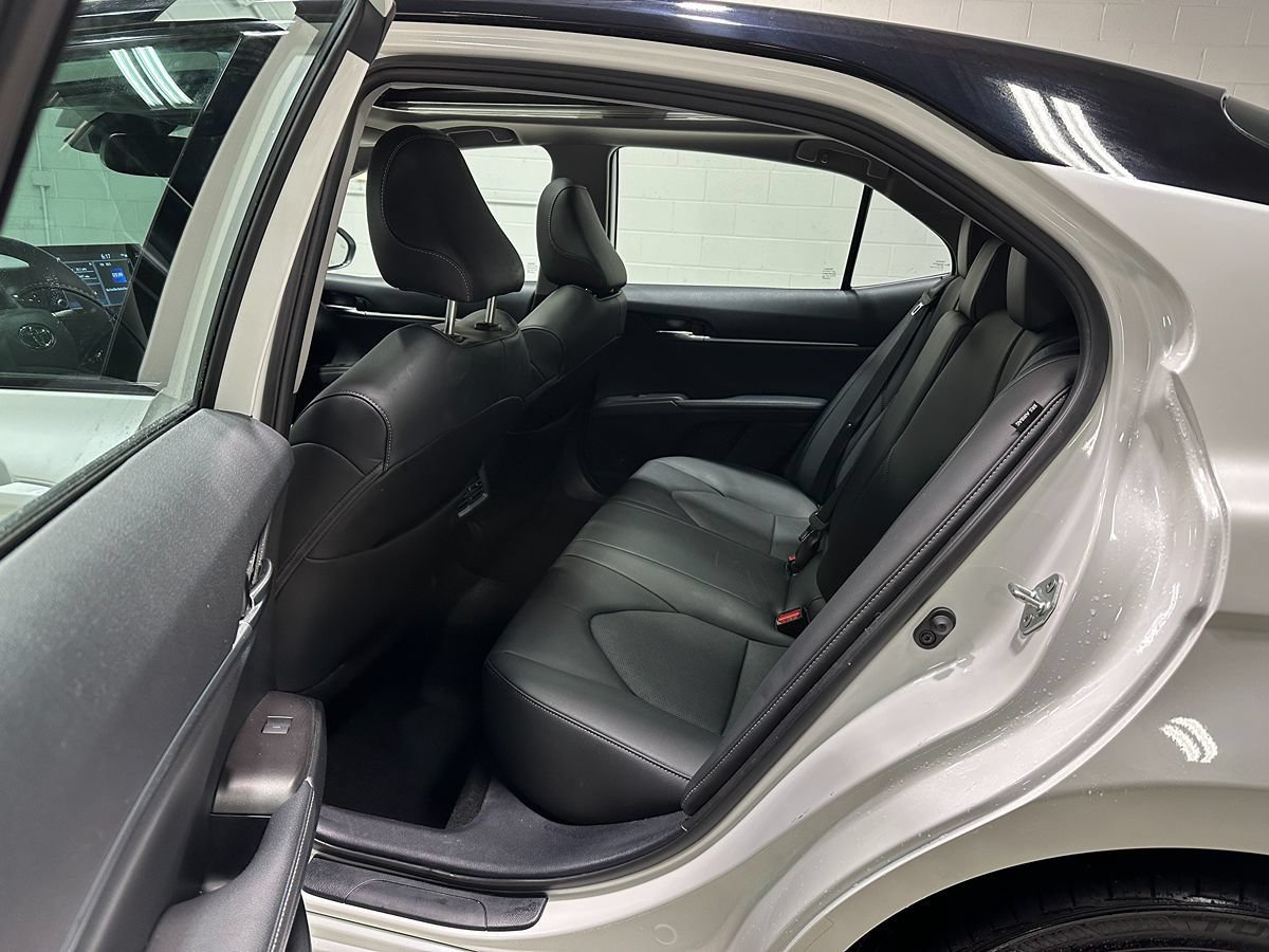 Used 2022 Toyota Camry XSE w/ Carpet Mat Package (TMS) FWD image 22