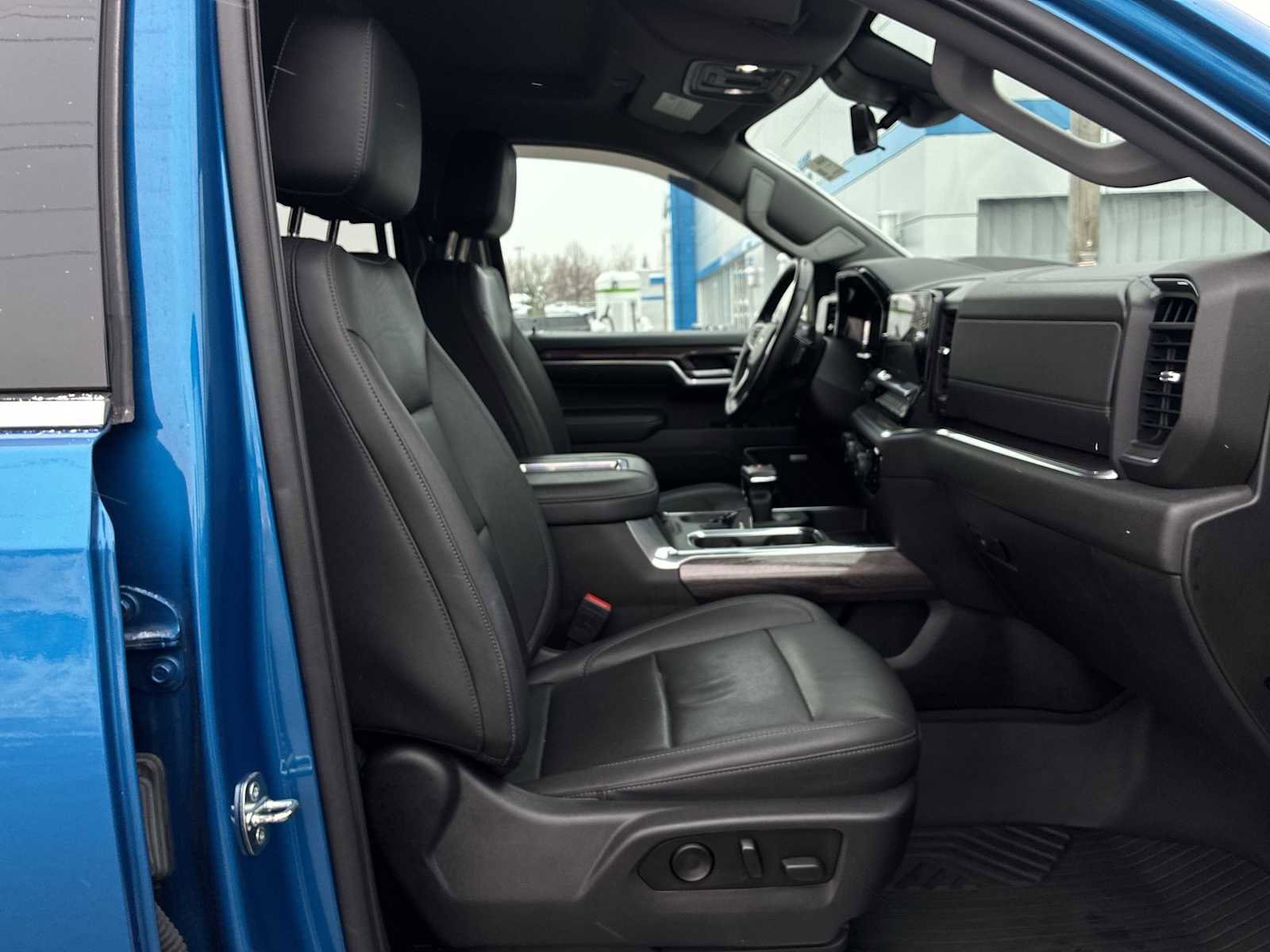 Certified 2022 Chevrolet Silverado 1500 LTZ image 28