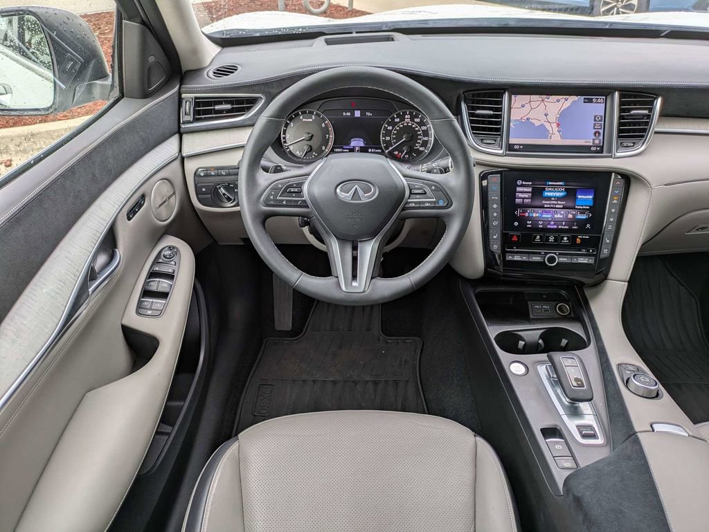 Used 2023 INFINITI QX50 Sensory image 16