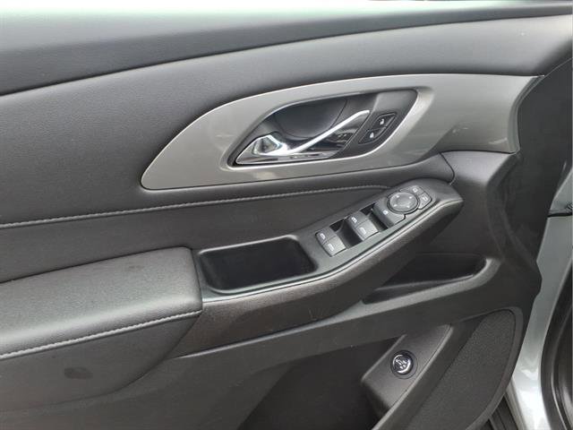 Certified 2023 Chevrolet Traverse LT image 9