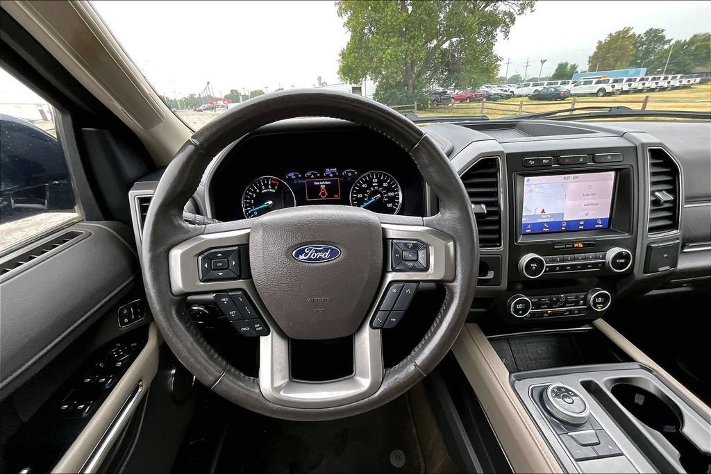 Used 2021 Ford Expedition XLT AWD/4WD image 5