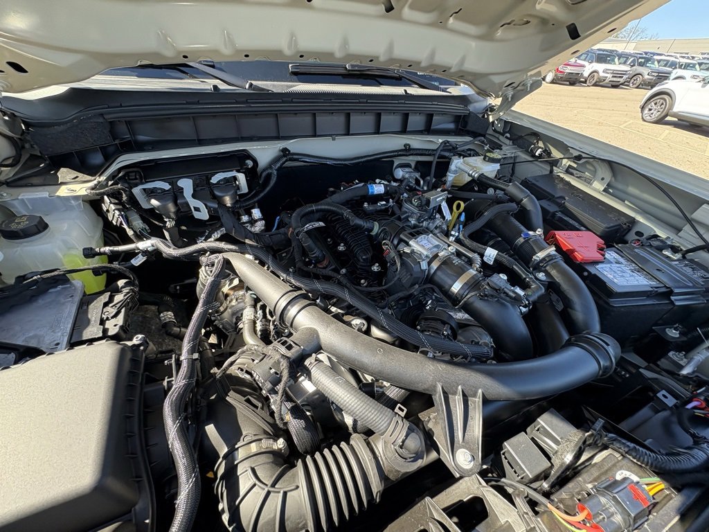 New 2025 Ford Bronco Badlands image 18