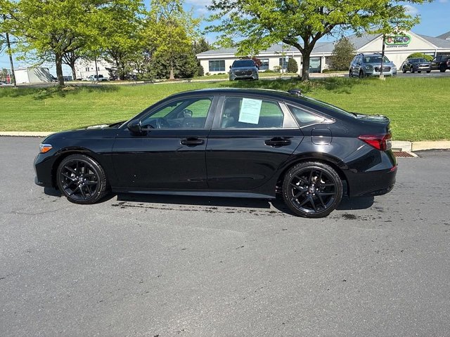 Used 2025 Honda Civic Sport image 12