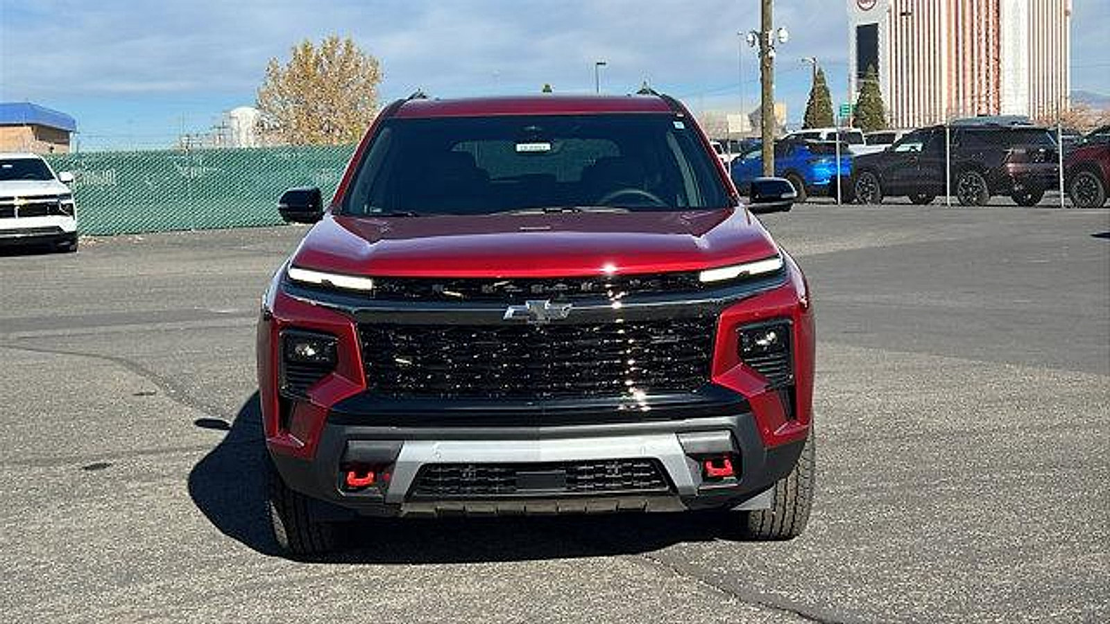 New 2026 Chevrolet Traverse Z71 w/ Enhanced Driving Package image 2