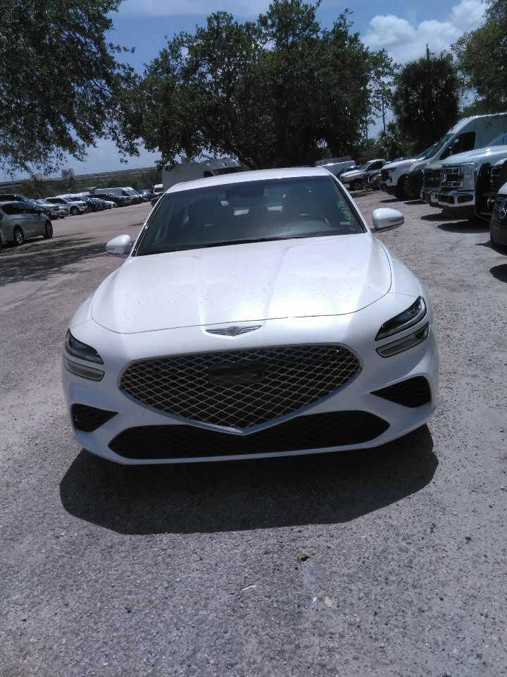 Used 2025 Genesis G70 2.5T RWD image 2