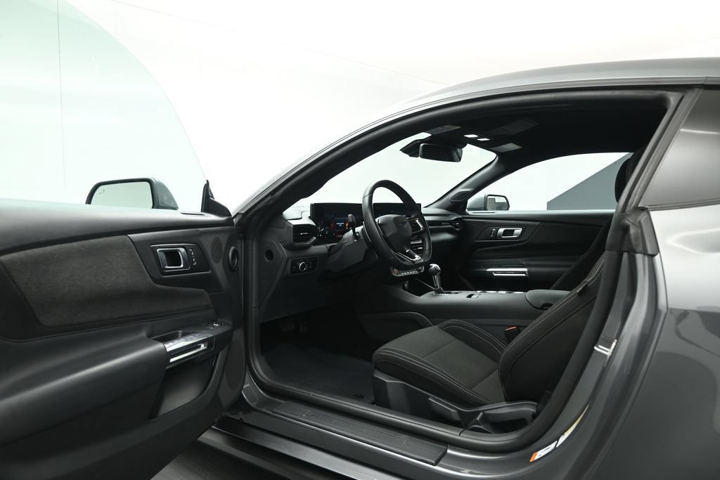 Certified 2025 Ford Mustang GT RWD image 7