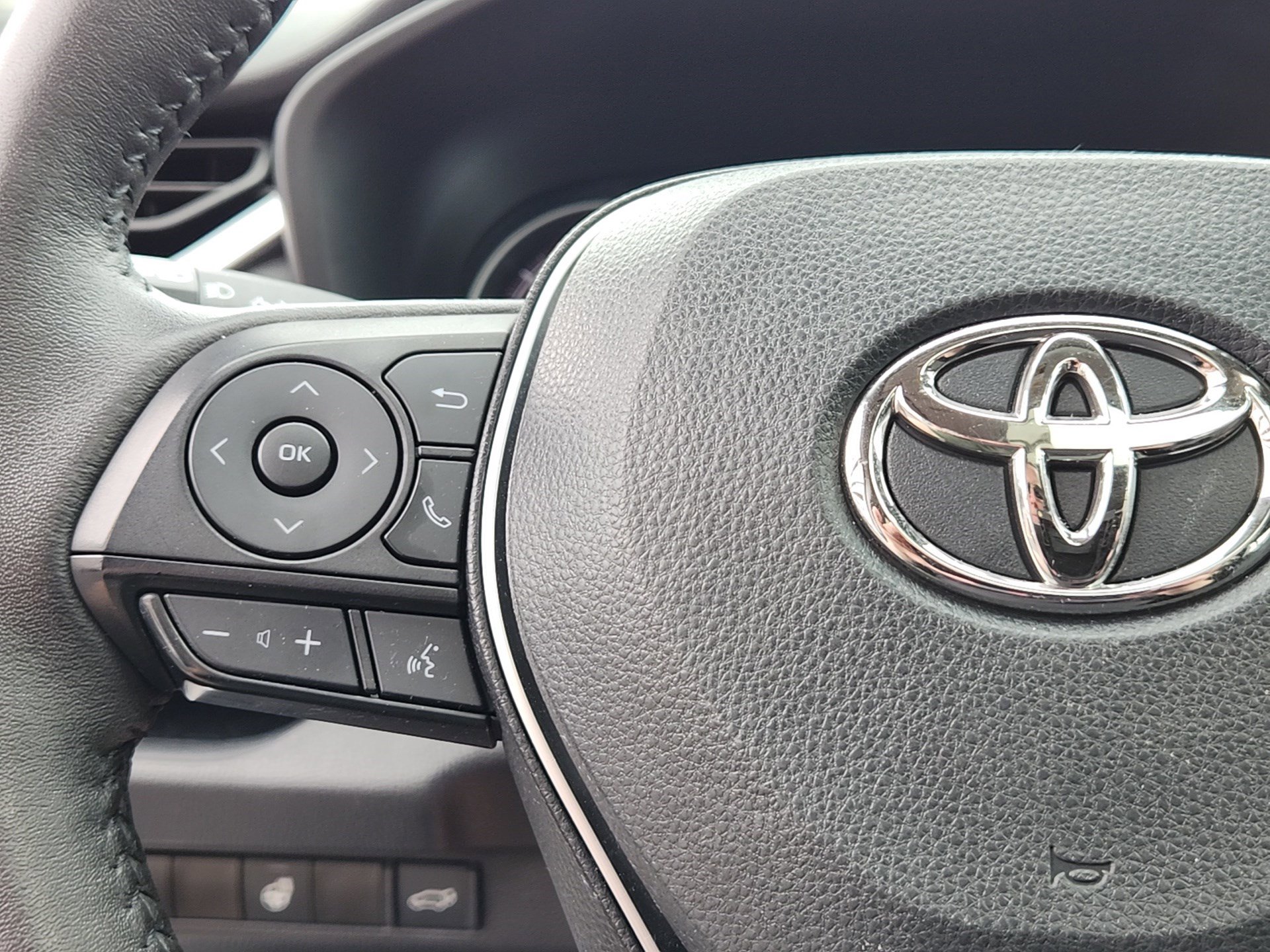 Certified 2024 Toyota RAV4 XLE w/ Convenience Package AWD/4WD image 19
