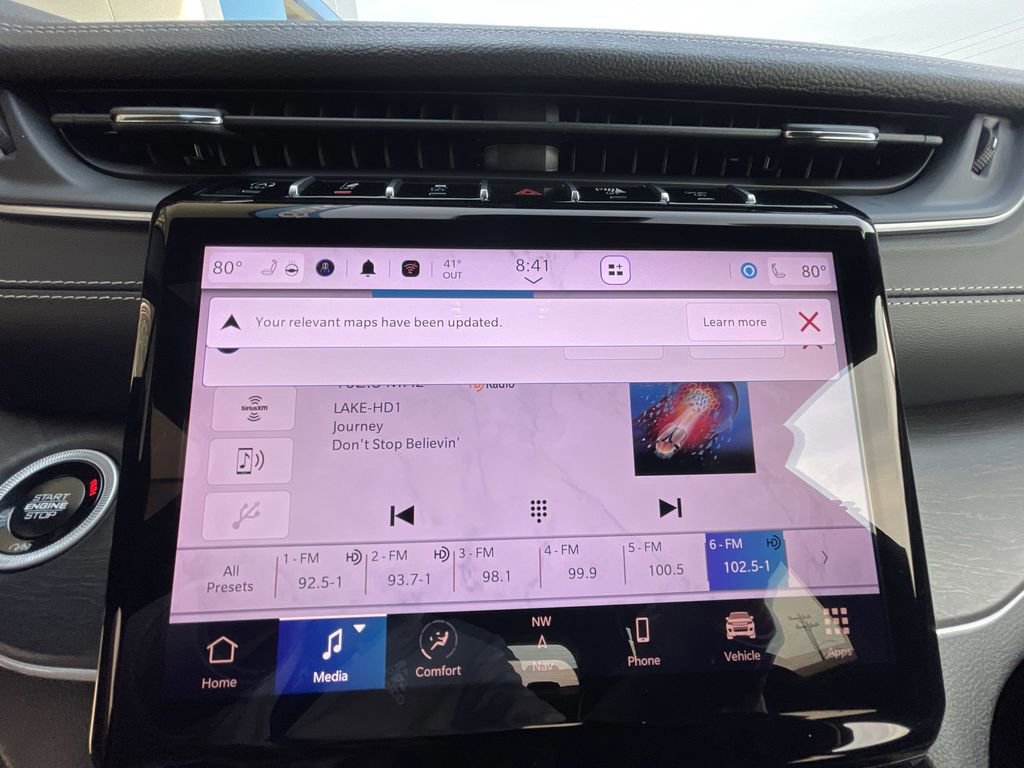 Used 2025 Jeep Grand Cherokee L Limited w/ Black Appearance Package image 13