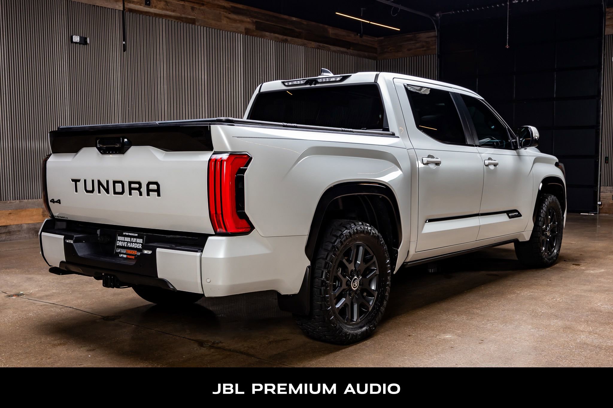 Used 2024 Toyota Tundra Platinum AWD/4WD image 9
