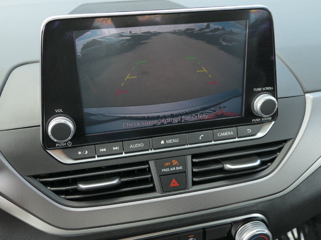 Used 2024 Nissan Altima 2.5 SR FWD image 17