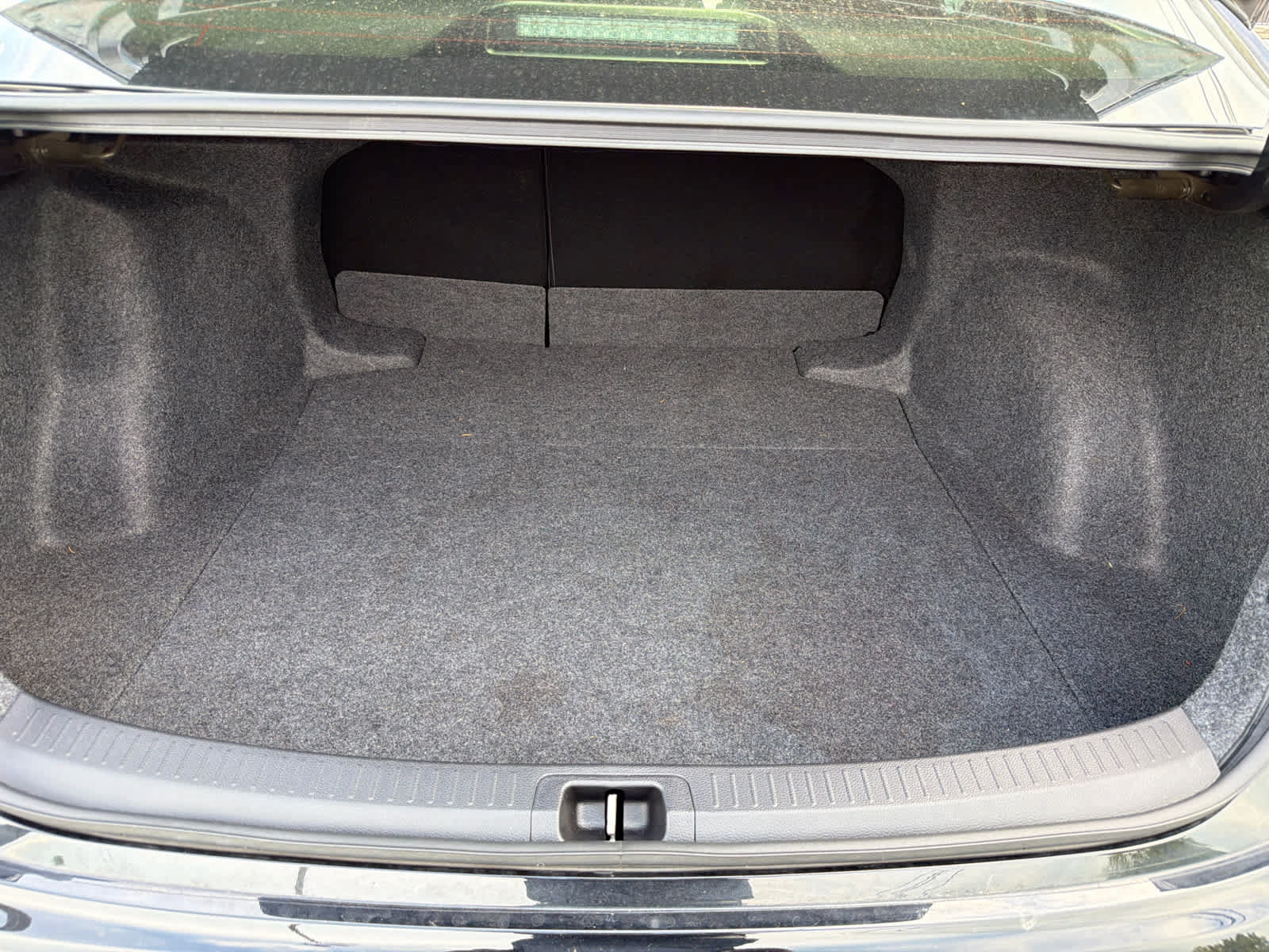 Used 2025 Toyota Corolla SE FWD image 11