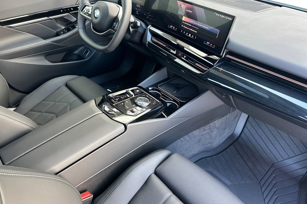 New 2026 BMW 530i RWD image 16