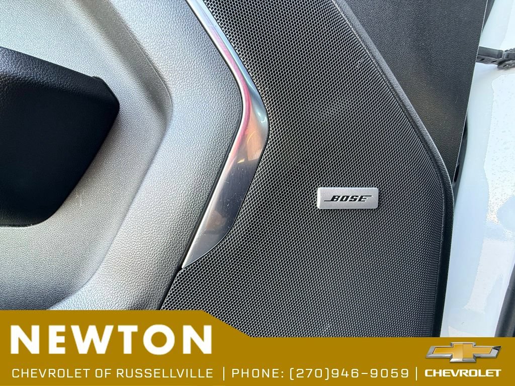 Used 2022 Chevrolet Suburban LT RWD image 8