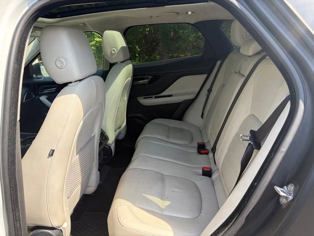 Used 2019 Jaguar F-PACE Prestige AWD/4WD image 15