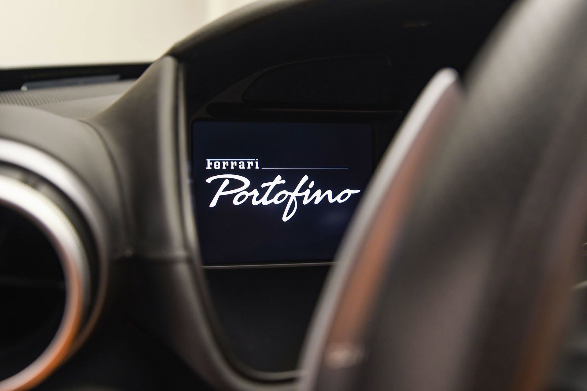Used 2019 Ferrari Portofino image 40