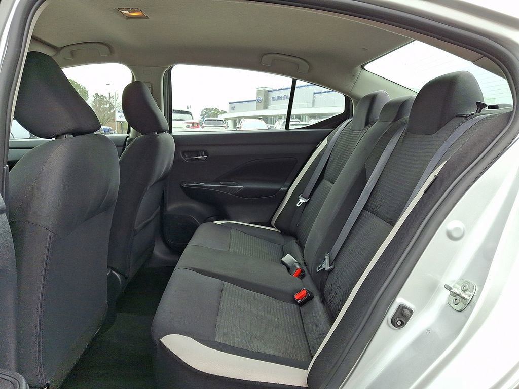 Used 2021 Nissan Versa SV image 11