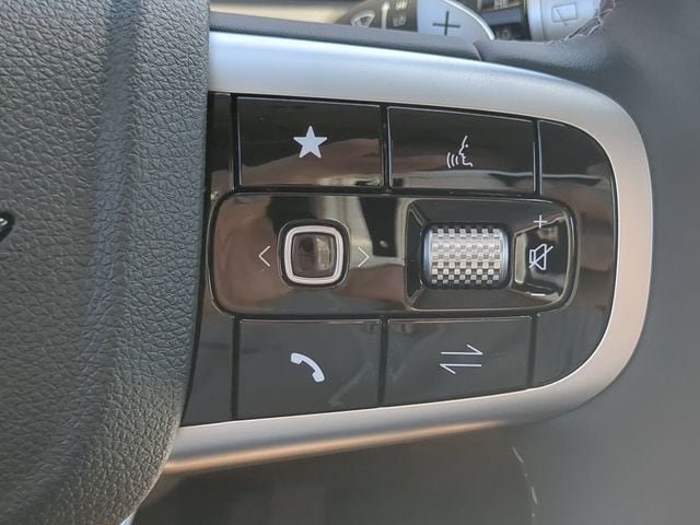 New 2026 Genesis GV70 2.5T Advanced AWD/4WD image 24