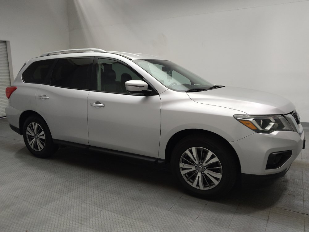 Used 2019 Nissan Pathfinder SL FWD image 11