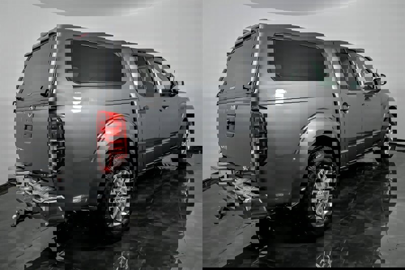 Used 2019 Nissan Frontier SV image 9