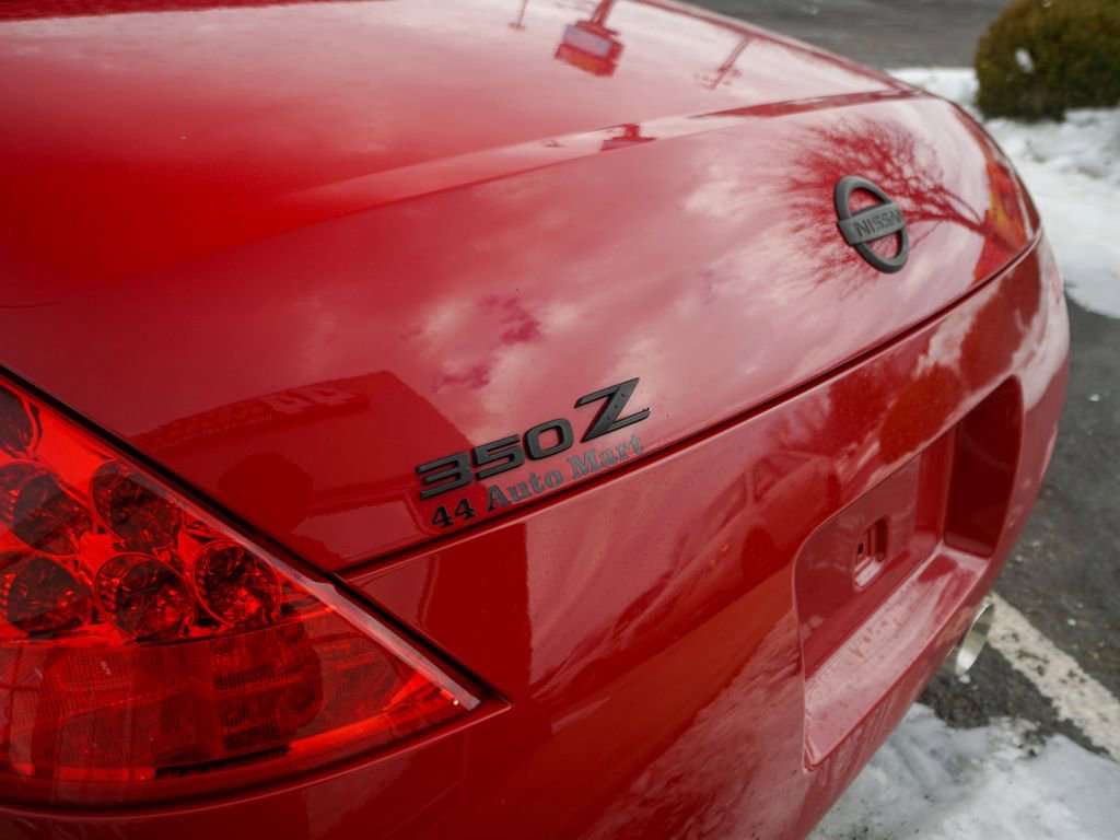 Used 2007 Nissan 350Z Touring image 8
