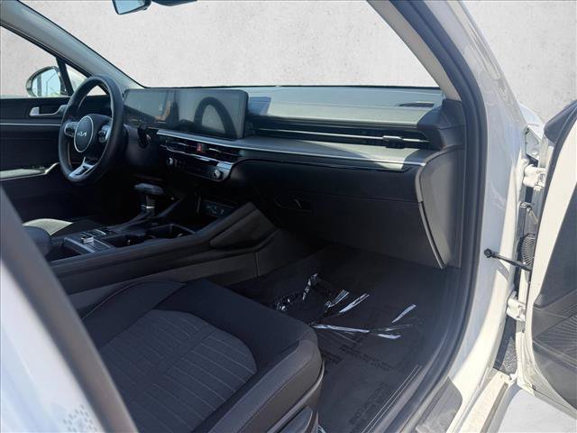 Used 2025 Kia K5 LXS FWD image 12