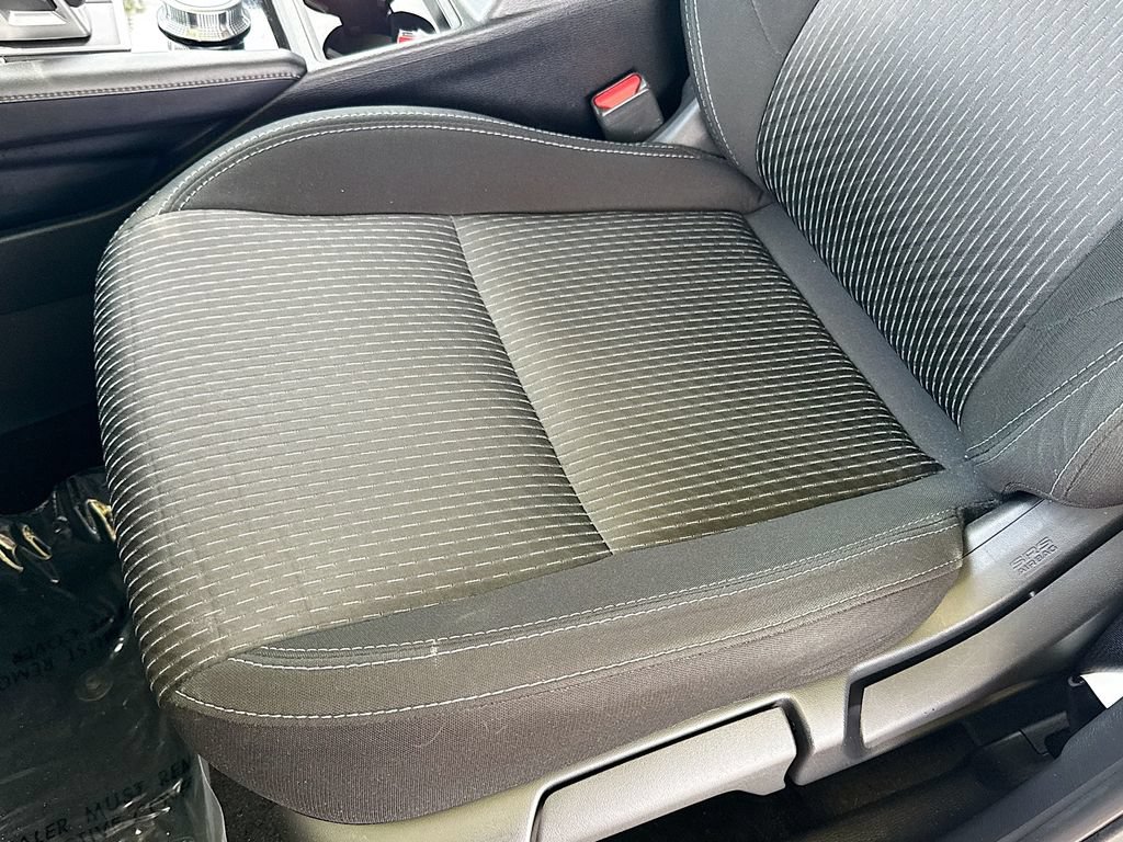 Used 2024 Mitsubishi Outlander ES FWD image 19