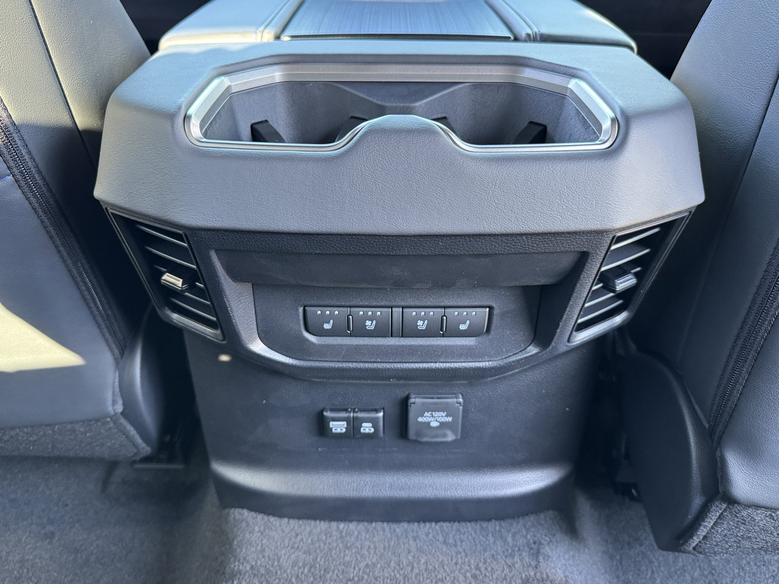 New 2026 Toyota Tundra Platinum image 7