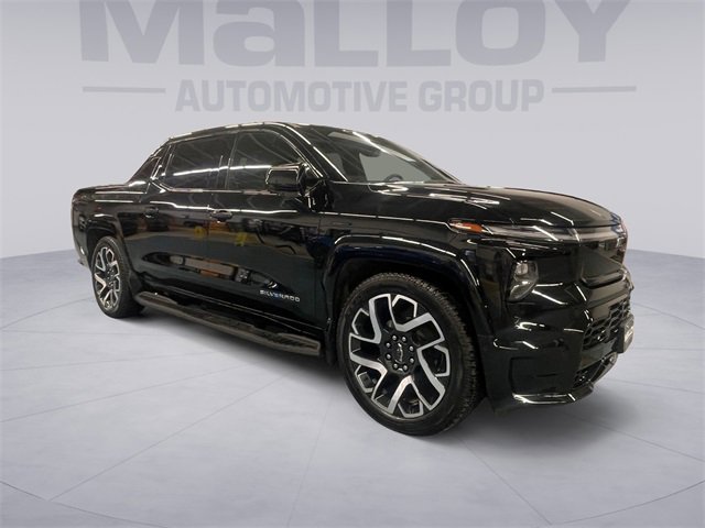 Used 2024 Chevrolet Silverado EV RST image 7