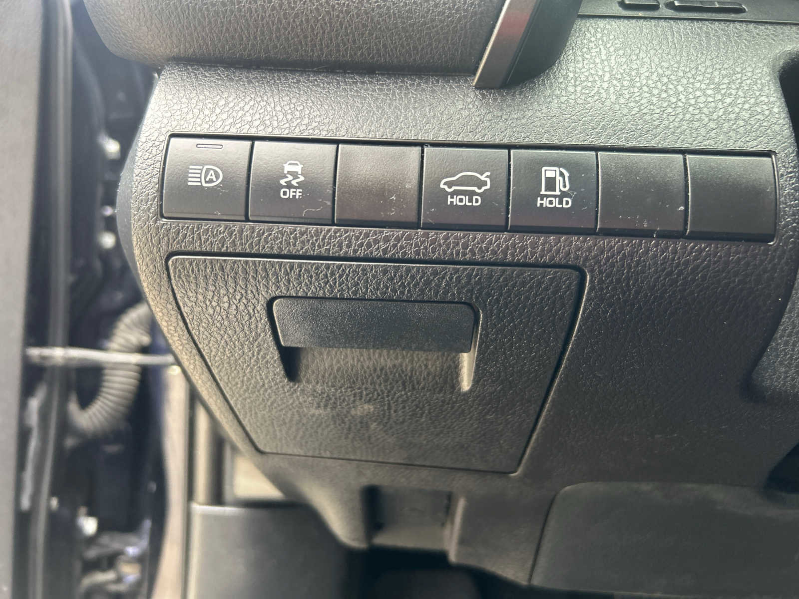 Used 2022 Toyota Camry XSE image 12