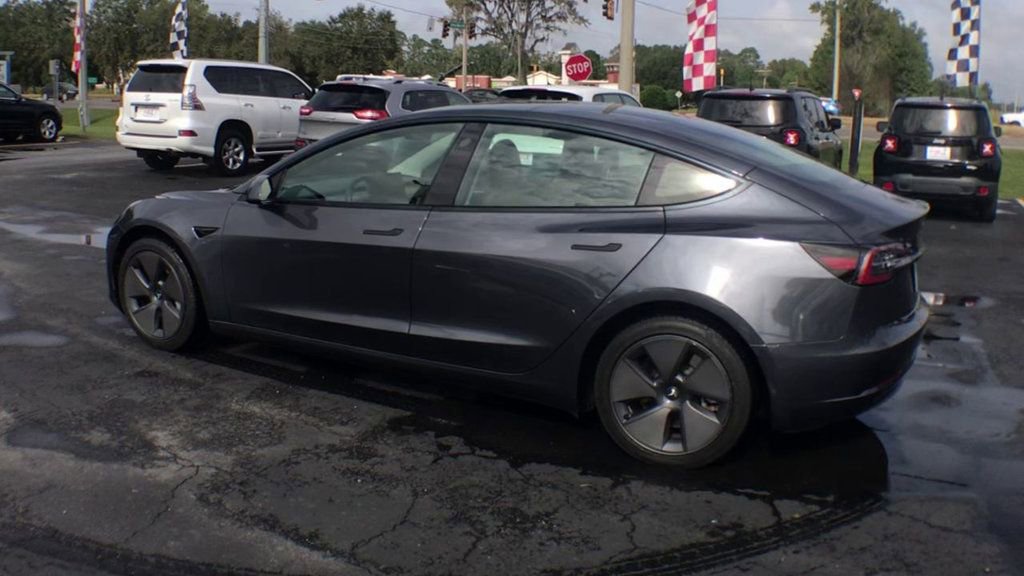 Used 2023 Tesla Model 3 Standard Range image 6