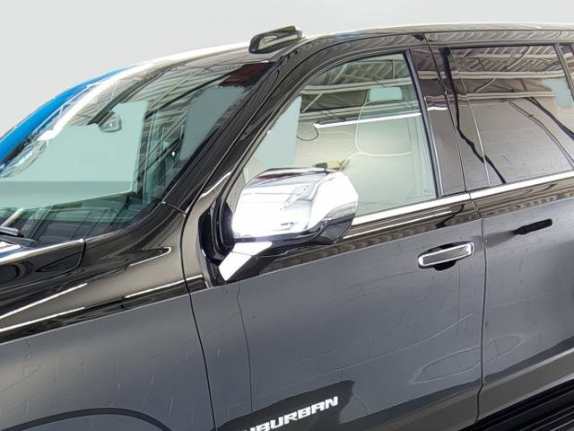 New 2026 Chevrolet Suburban Premier w/ Sun And Tow Package AWD/4WD image 8