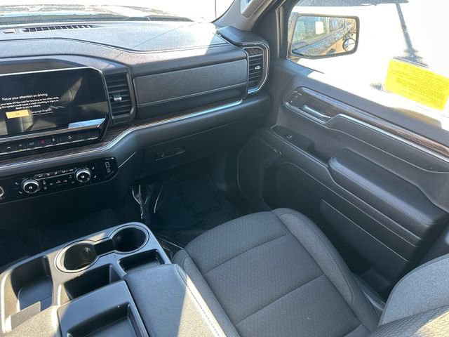 Used 2024 GMC Sierra 1500 Elevation image 21