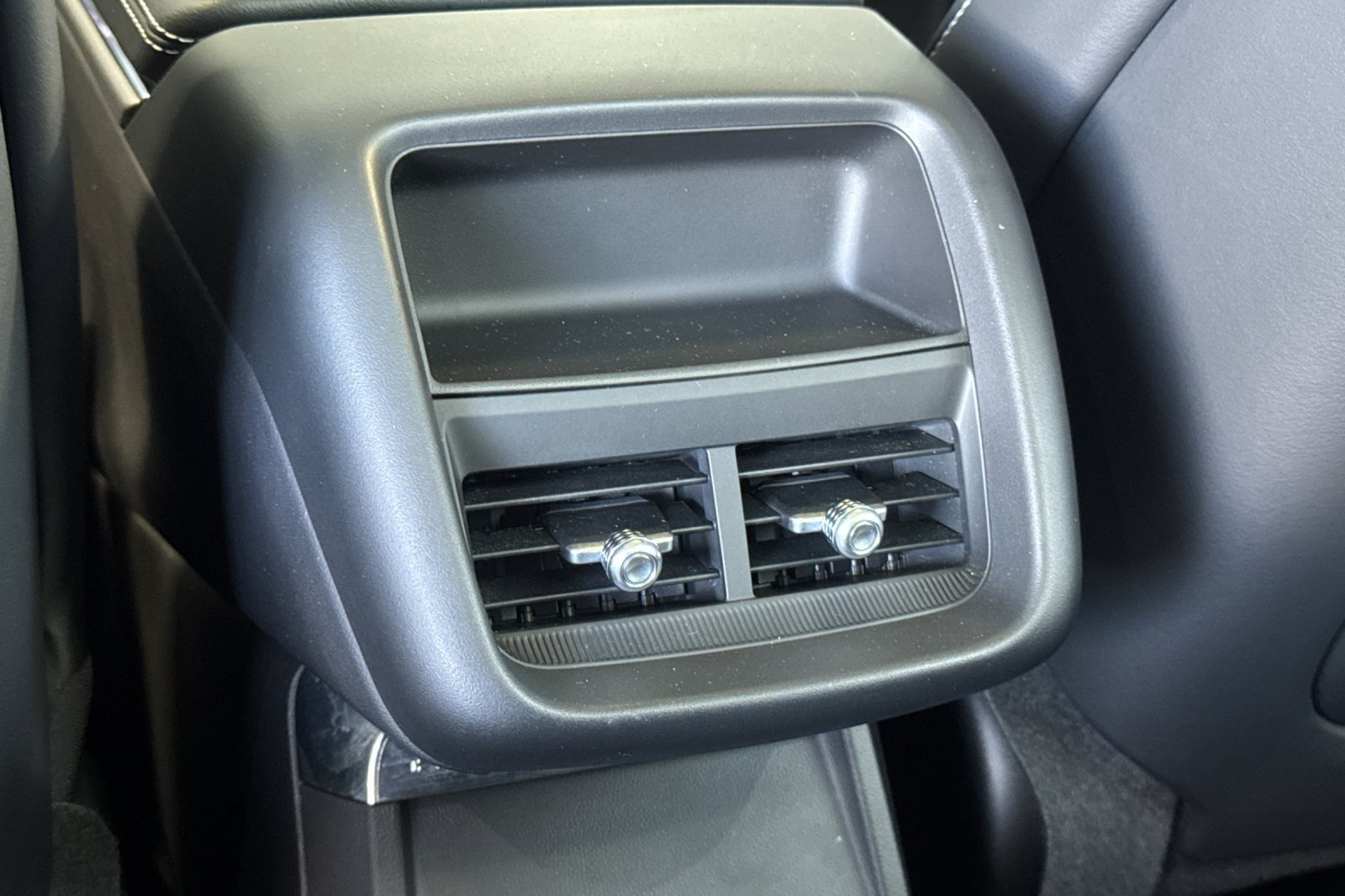 Used 2024 Cadillac Lyriq Luxury RWD image 41
