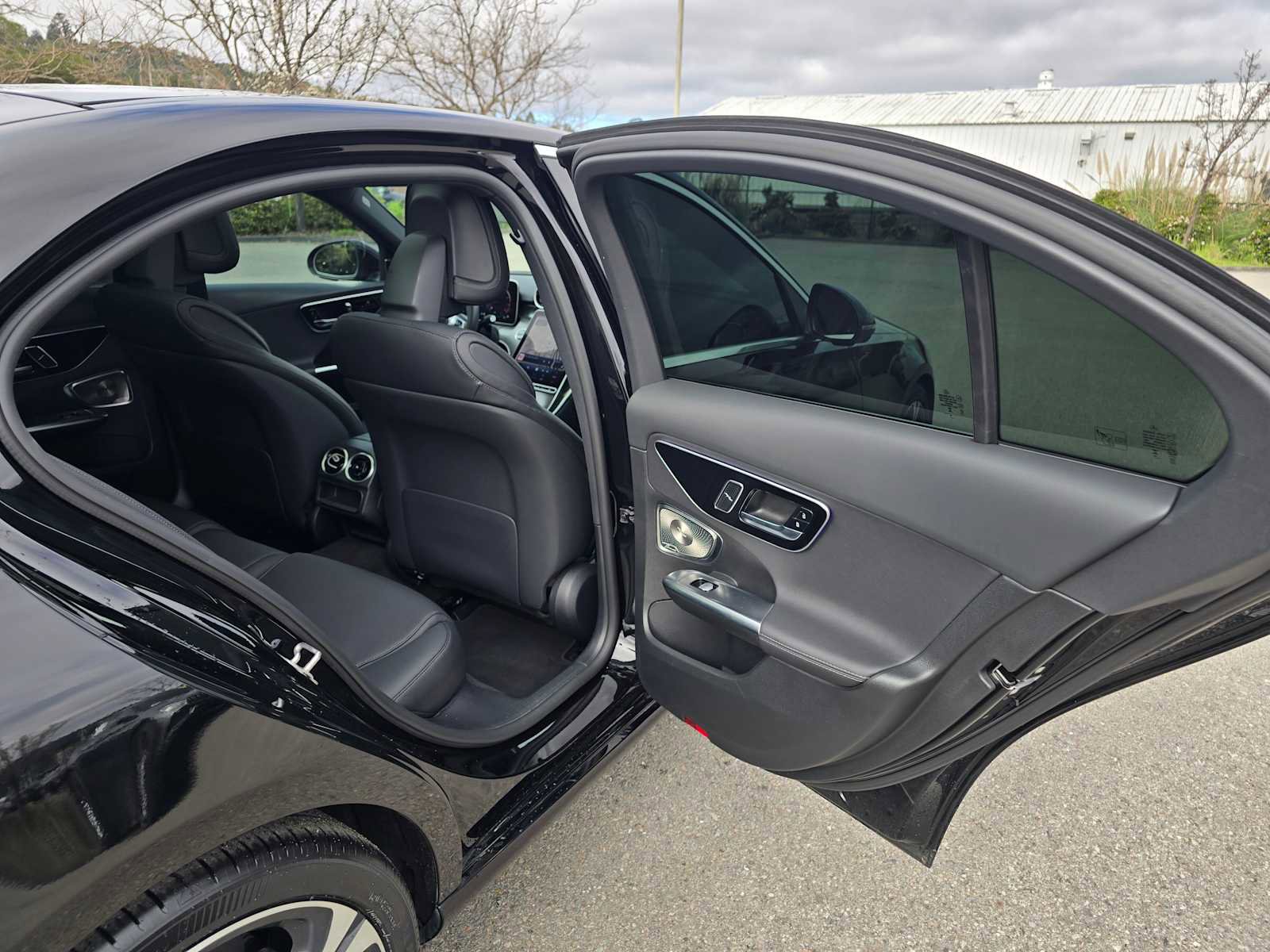 Used 2024 Mercedes-Benz C 300 4MATIC Sedan image 14