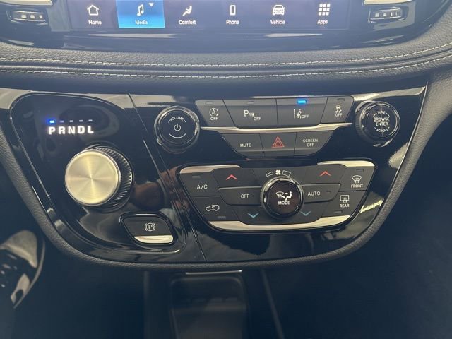 New 2026 Chrysler Pacifica Select image 33