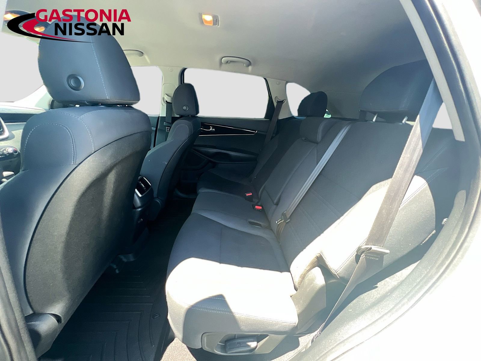 Used 2020 Kia Sorento L FWD image 31