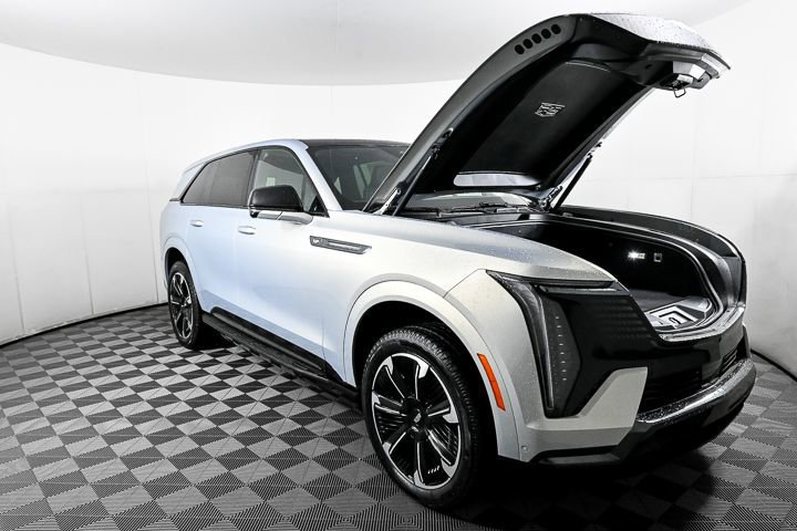 New 2025 Cadillac Escalade IQ Sport 2 image 37