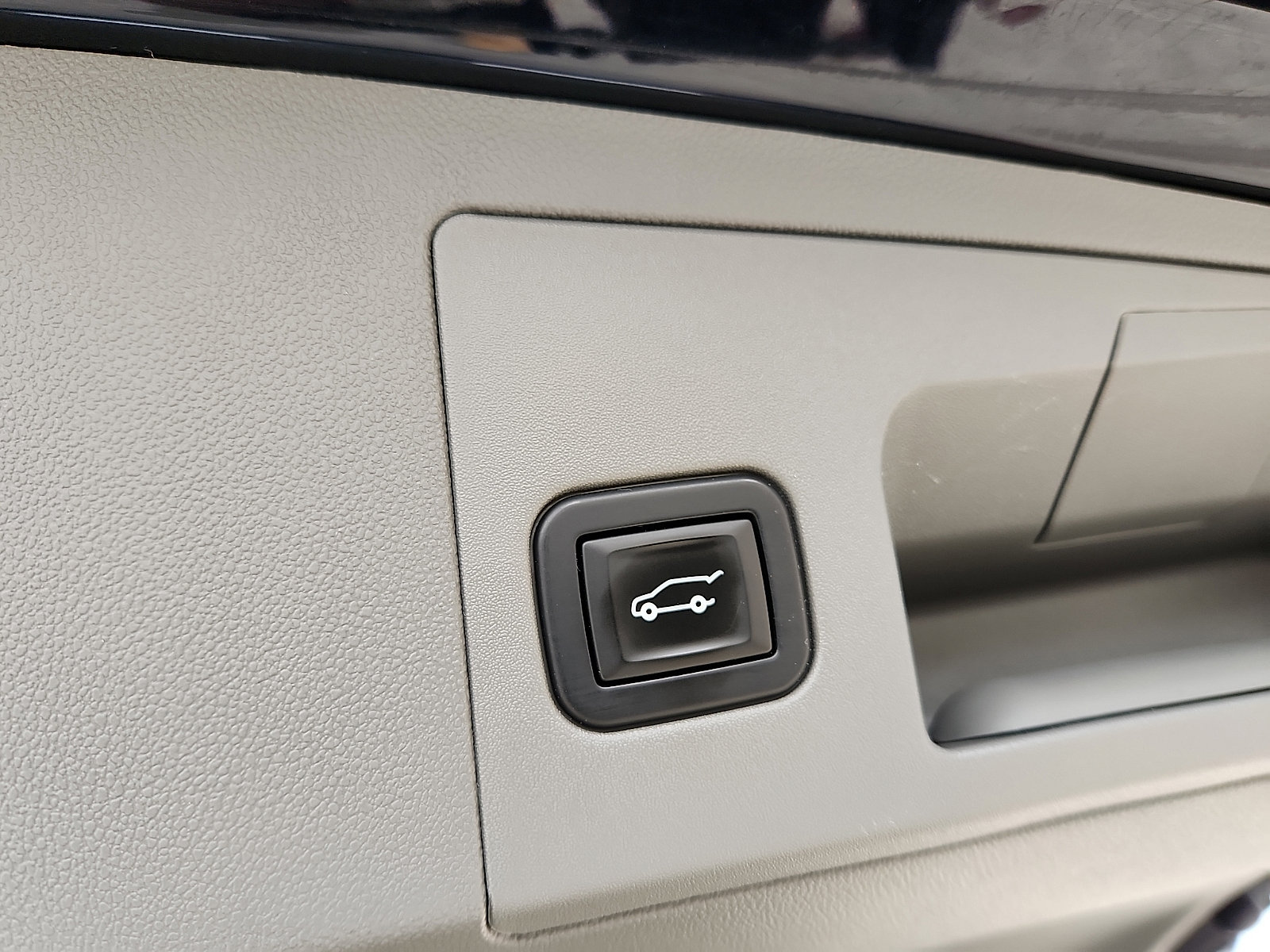 Certified 2021 Cadillac XT5 Premium Luxury image 25