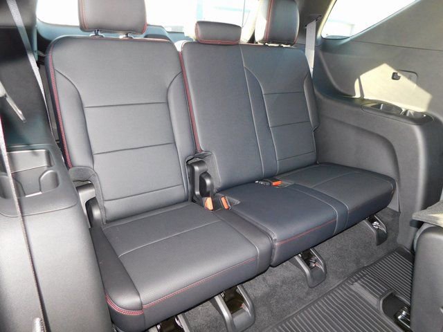 New 2026 Chevrolet Traverse RS w/ LPO, Floor Liner Package image 33