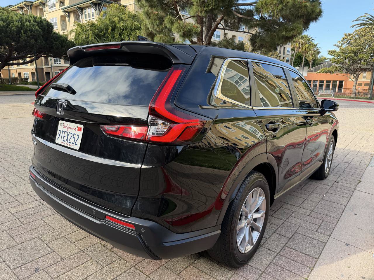 Used 2025 Honda CR-V EX-L image 26