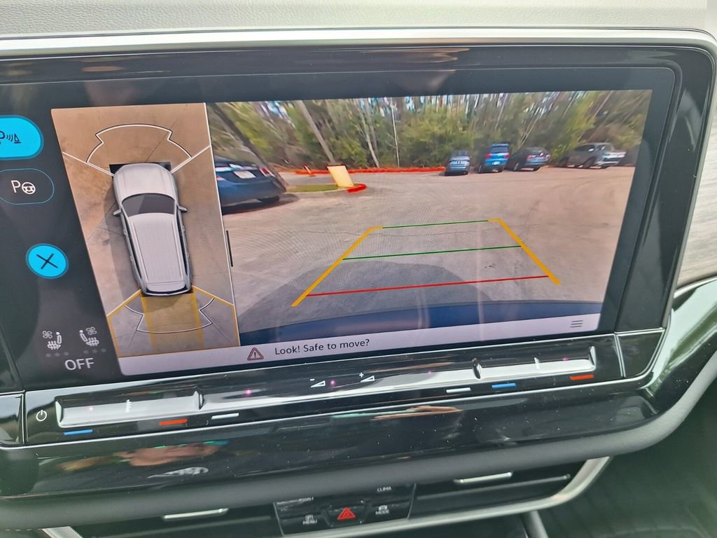 New 2026 Volkswagen Atlas SEL Premium R-Line image 16