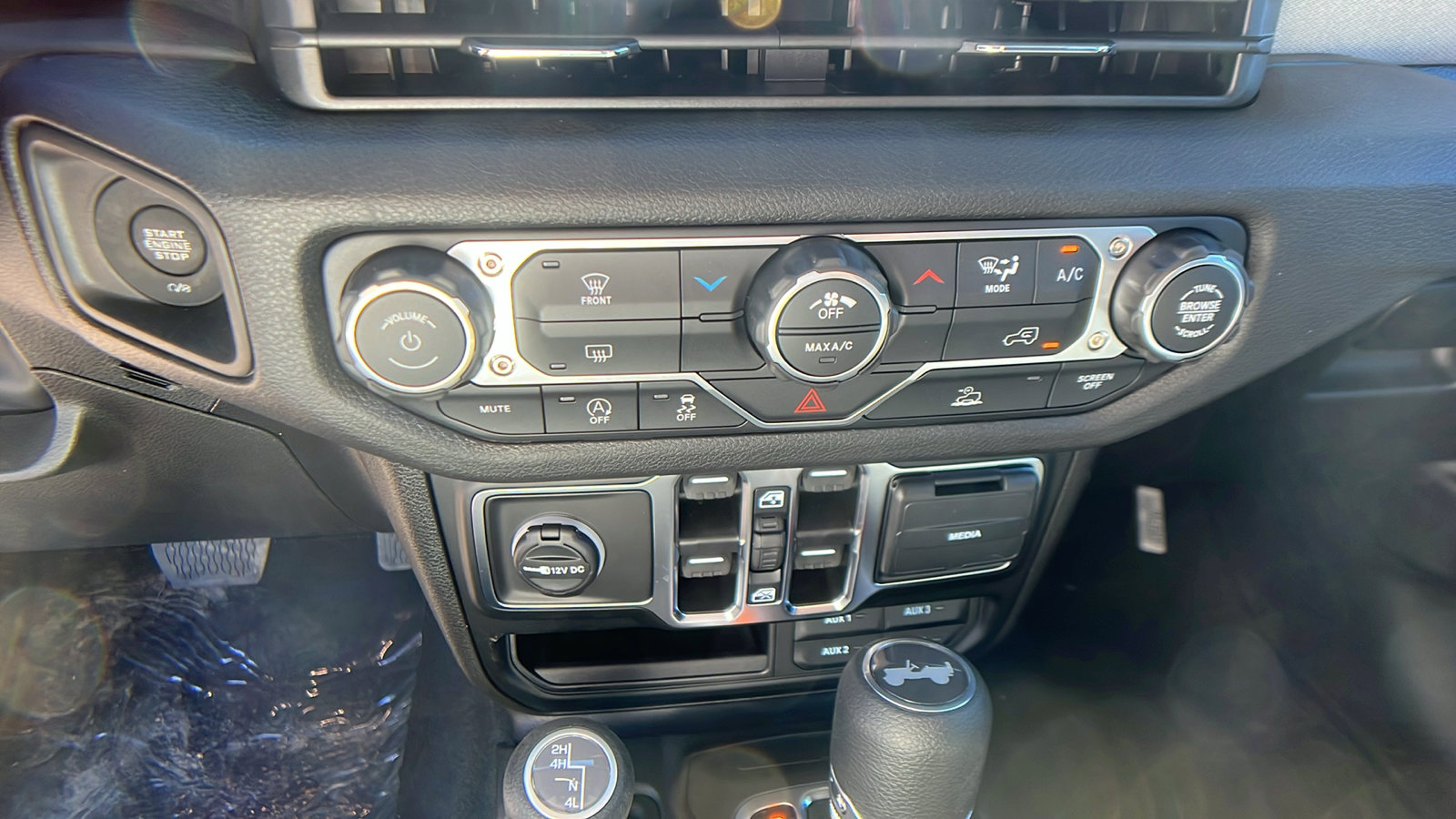 New 2026 Jeep Wrangler Sport AWD/4WD image 28