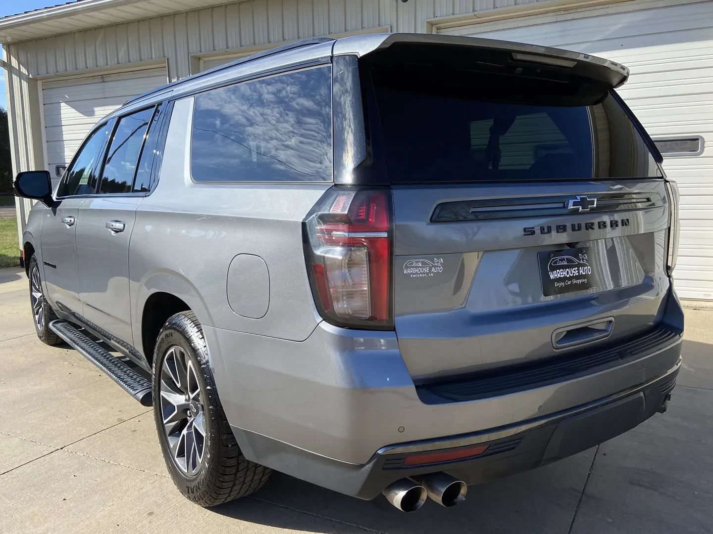 Used 2022 Chevrolet Suburban Z71 w/ Off-Road Capability Package AWD/4WD image 5