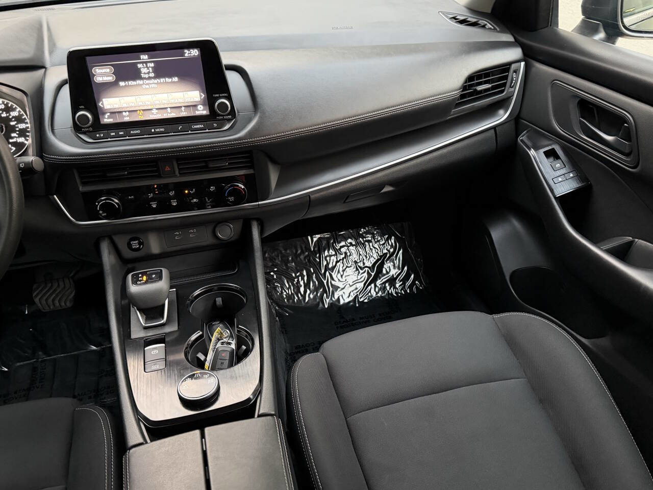 Used 2024 Nissan Rogue S image 20