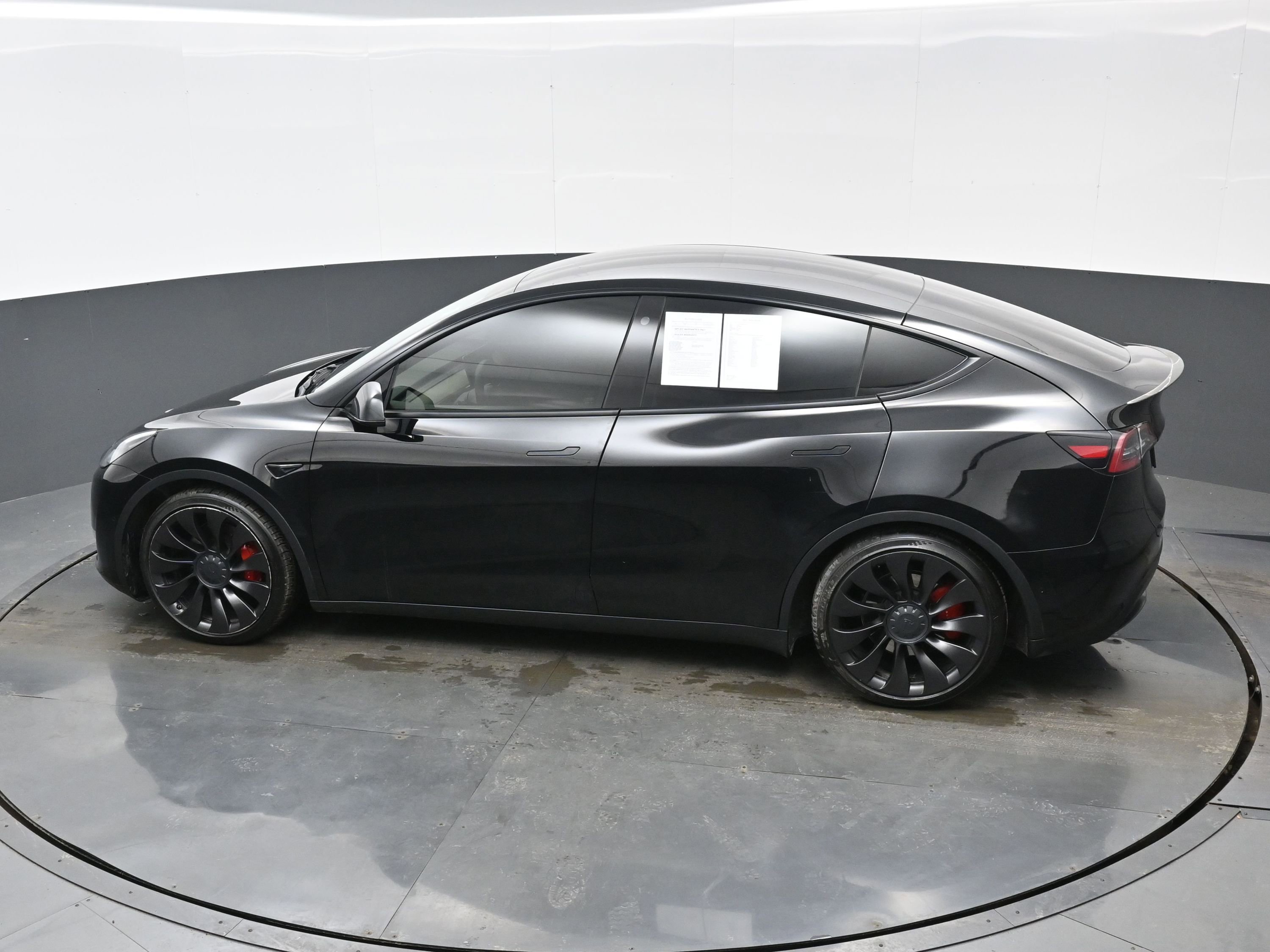 Used 2022 Tesla Model Y Performance image 32