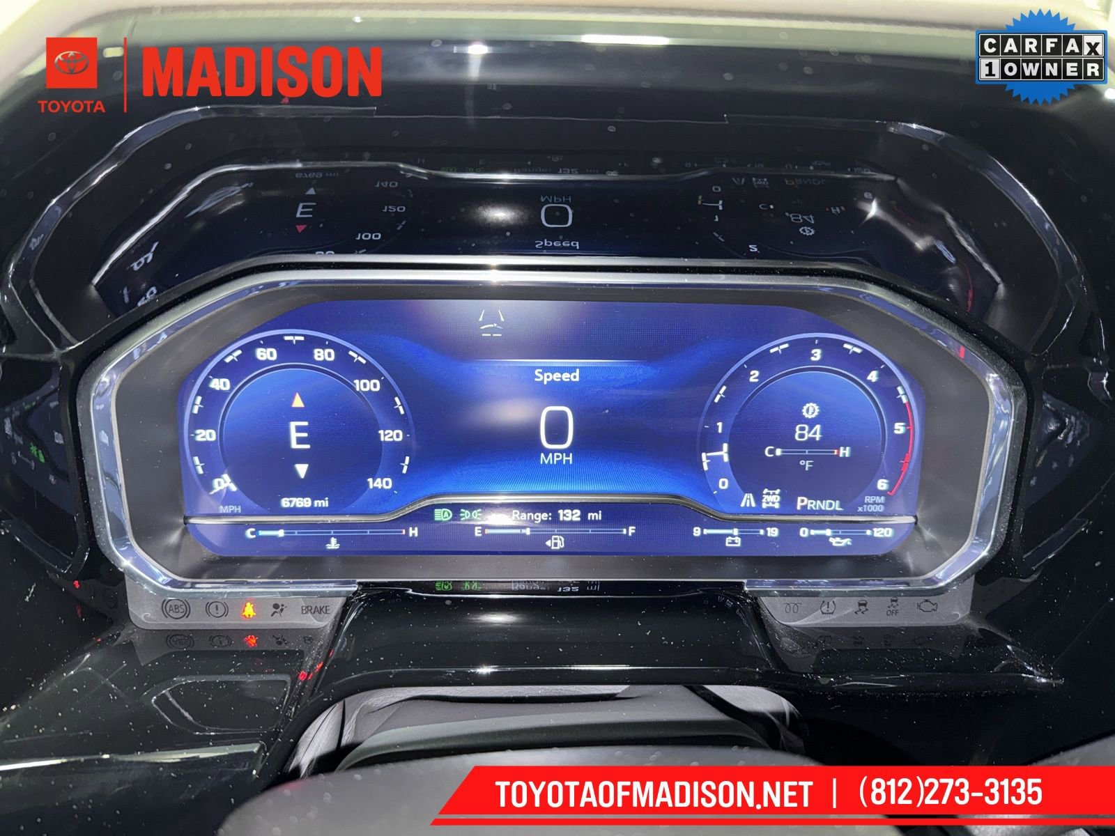 Used 2025 Chevrolet Silverado 2500 ZR2 w/ Technology Package image 24