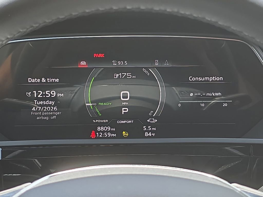 Used 2023 Audi e-tron Prestige w/ Prestige Package image 17